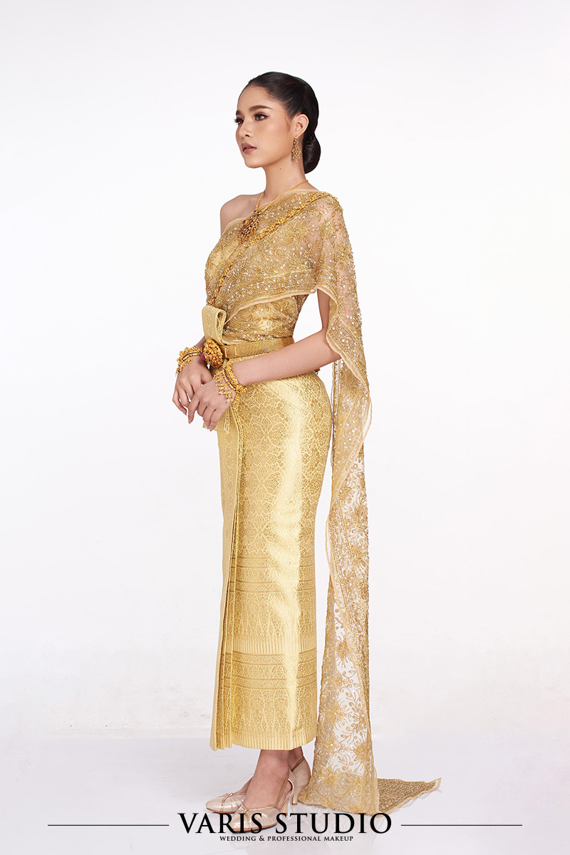 ชุดไทย สำหรับเช่า ชุดไทยจักรีสีทอง ดิ้นทอง สไบปัก