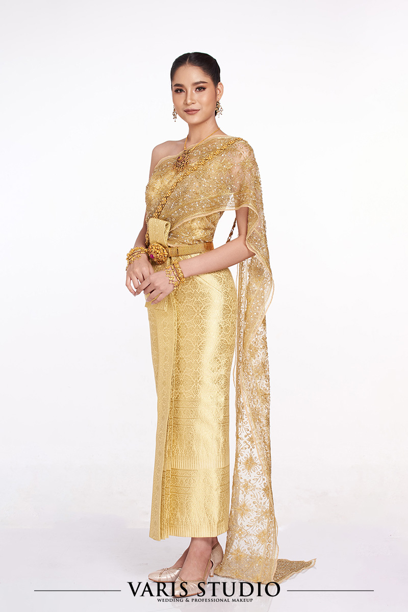 ชุดไทย สำหรับเช่า ชุดไทยจักรีสีทอง ดิ้นทอง สไบปัก