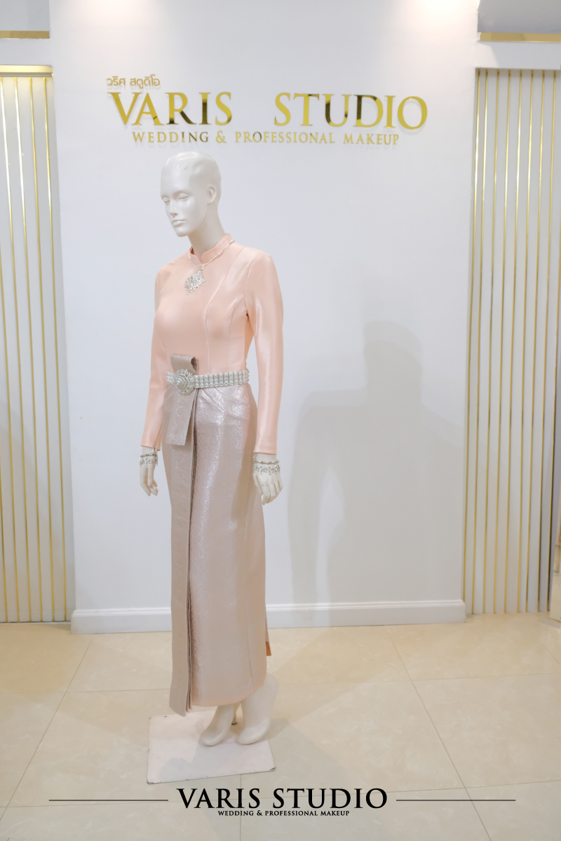 ชุดไทยบรมพิมาน สีโอรส ดิ้นเงิน 00389T